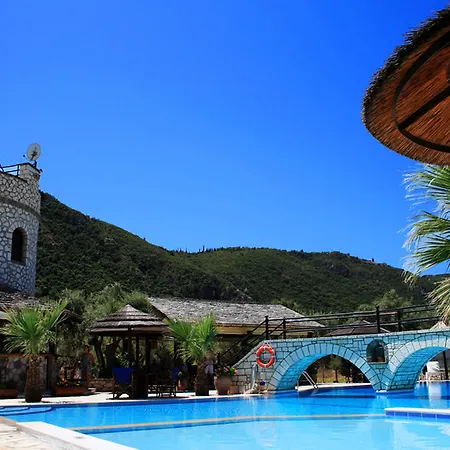 Hotel de apartamente Elia Frínion