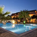 Elia Aparthotel