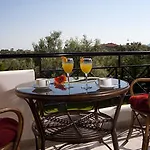 Elia Aparthotel Frínion