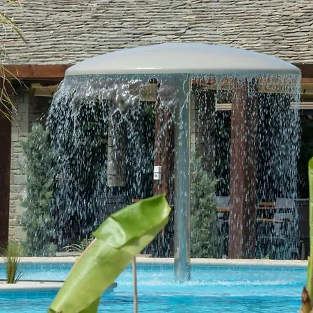 Elia מלון דירות